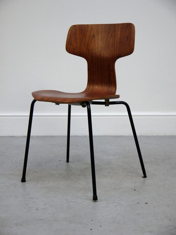 Arne Jacobsen – Model 3103 Hammer Chair