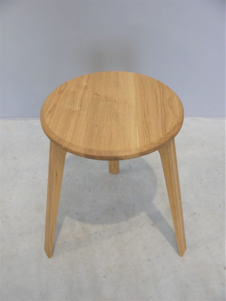 Elliot Design Yorkshire – Side Table / Stool